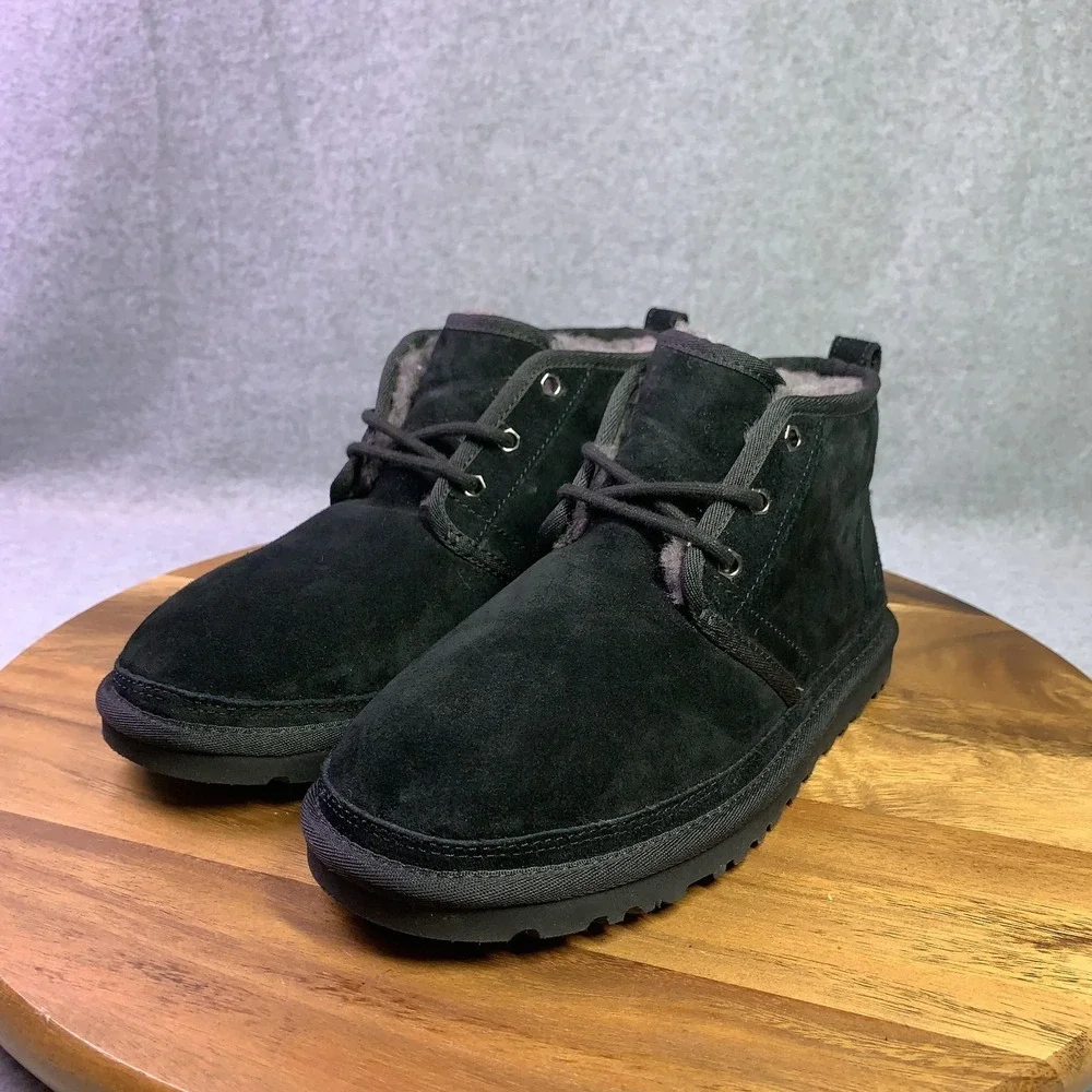 UGG Neumel Boots Mens Size 7 Black Suede Chukka Shearling Lined Ankle Casual EUC